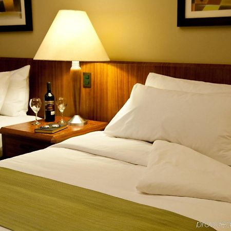 Hotel Palace Guayaquil Pokoj fotografie